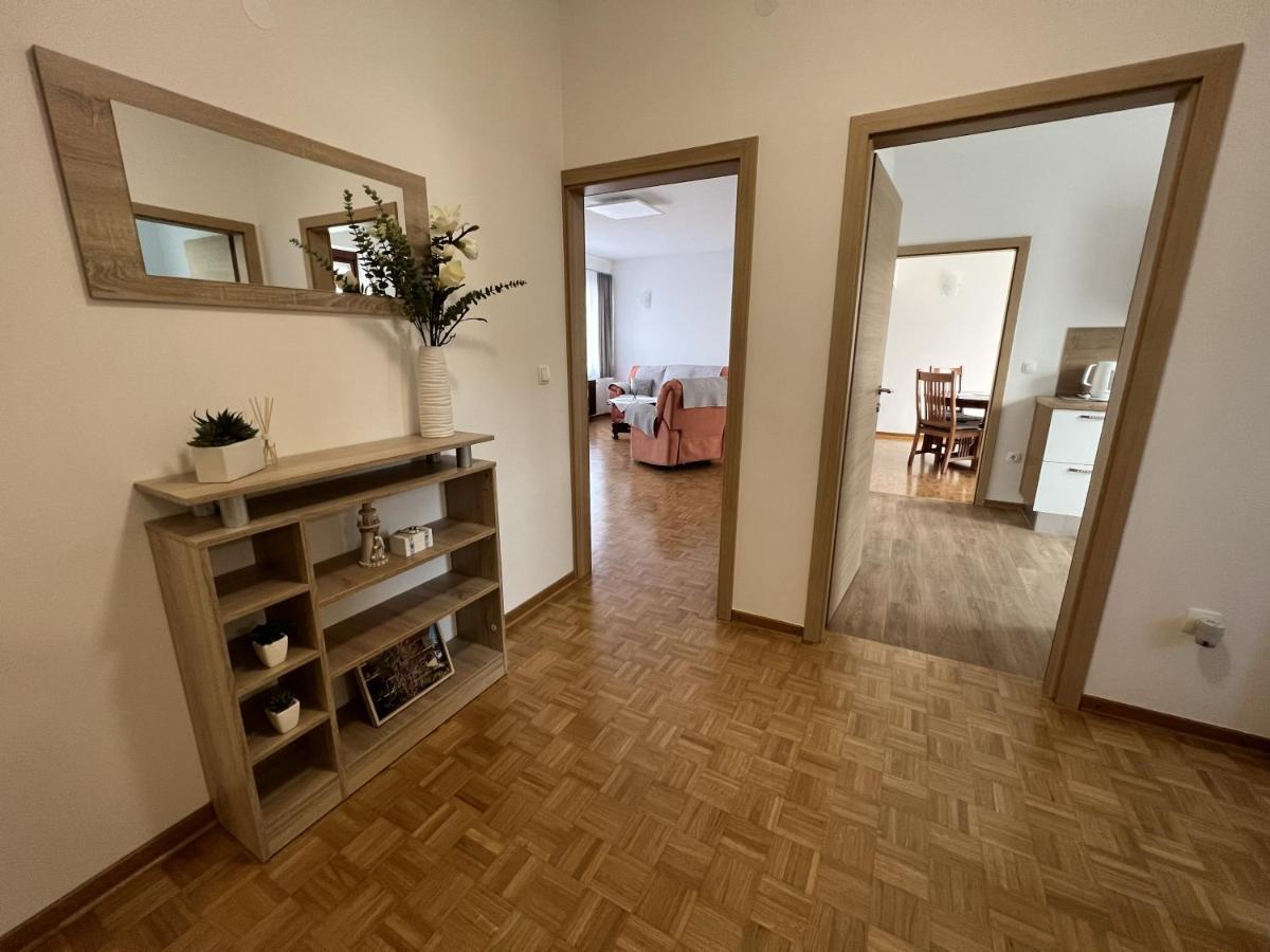 Magnolia Apartments Izola Esterno foto