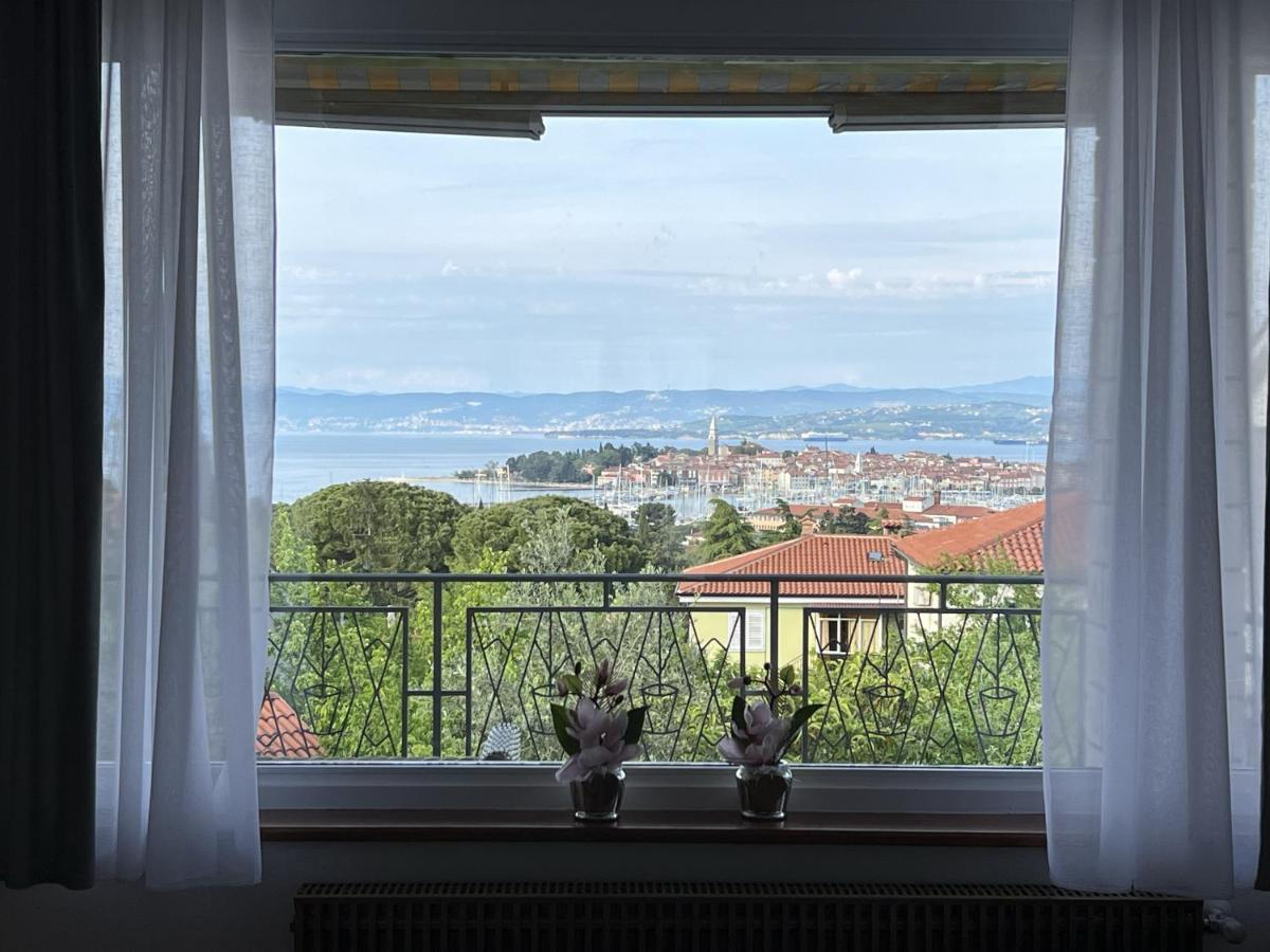 Magnolia Apartments Izola Esterno foto