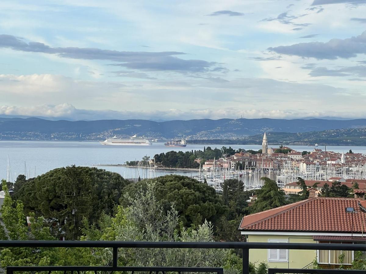 Magnolia Apartments Izola Esterno foto