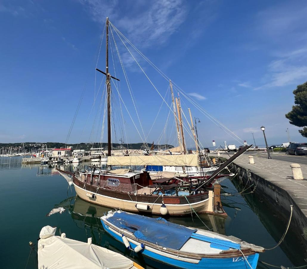 Magnolia Apartments Izola Esterno foto
